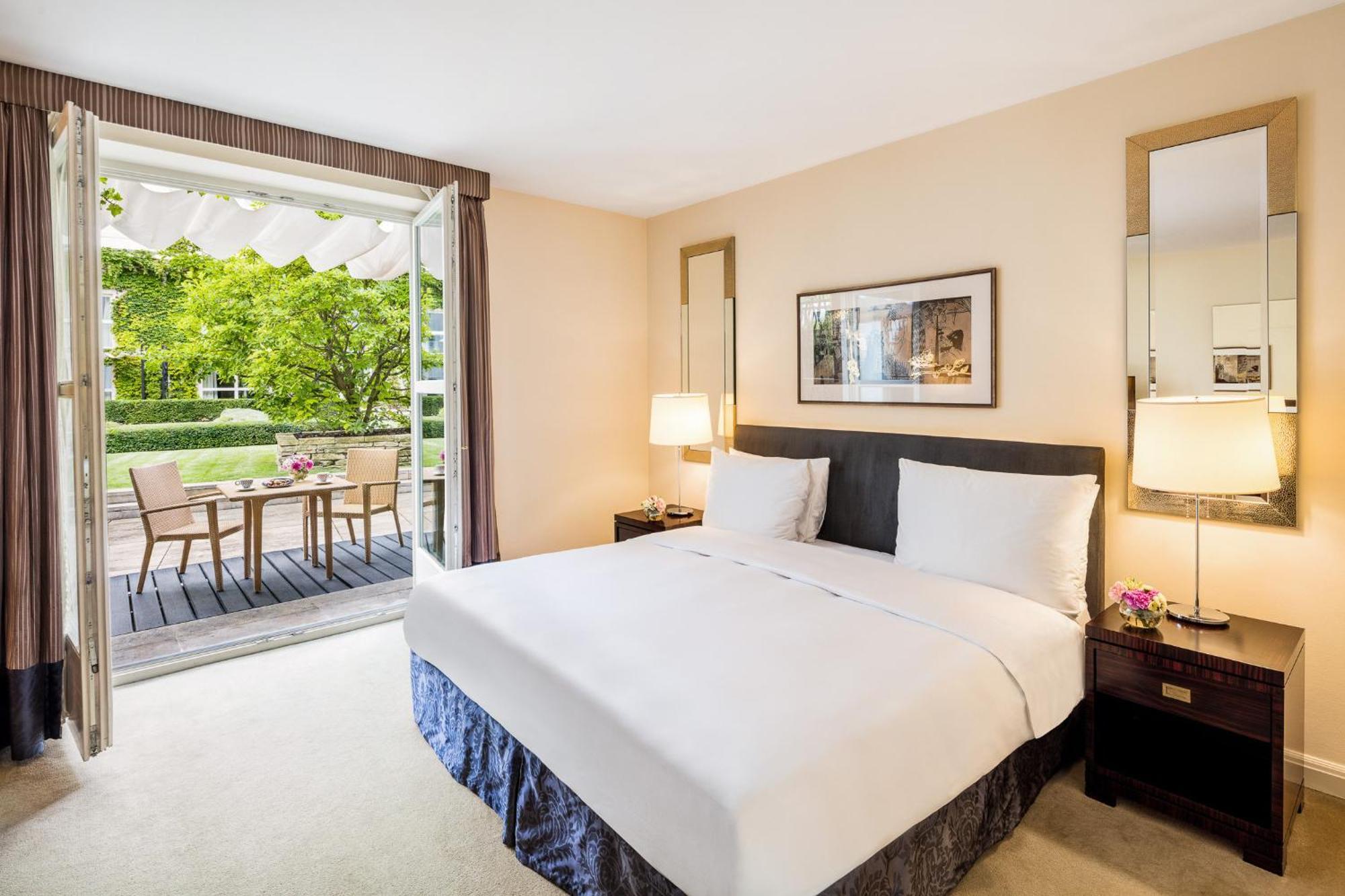 Mandarin Oriental,
